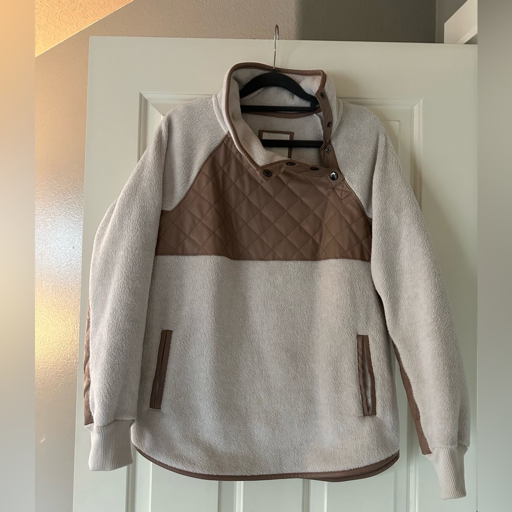 Cozy Abercrombie and Fitch sweater